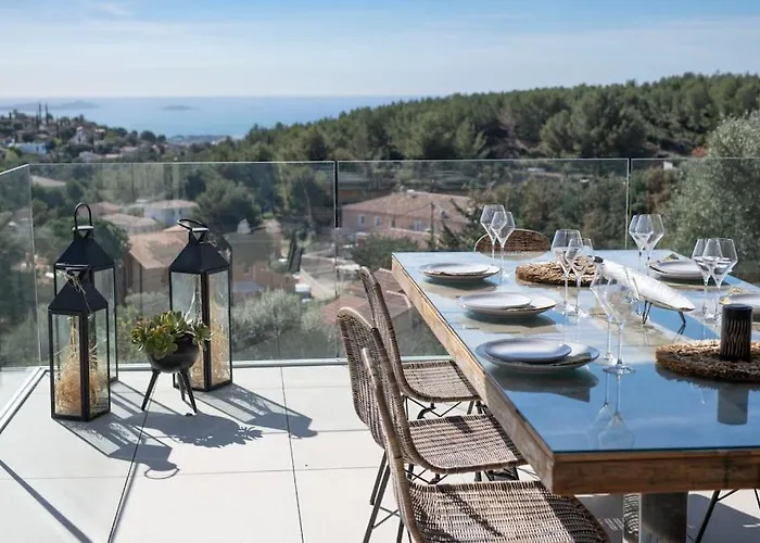 Karma, Vue Mer, Piscine