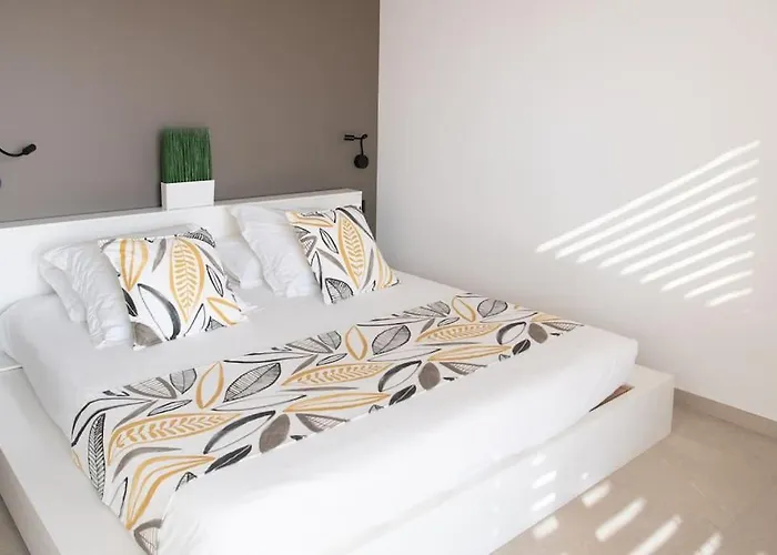 Karma, Vue Mer, Piscine Бандоль